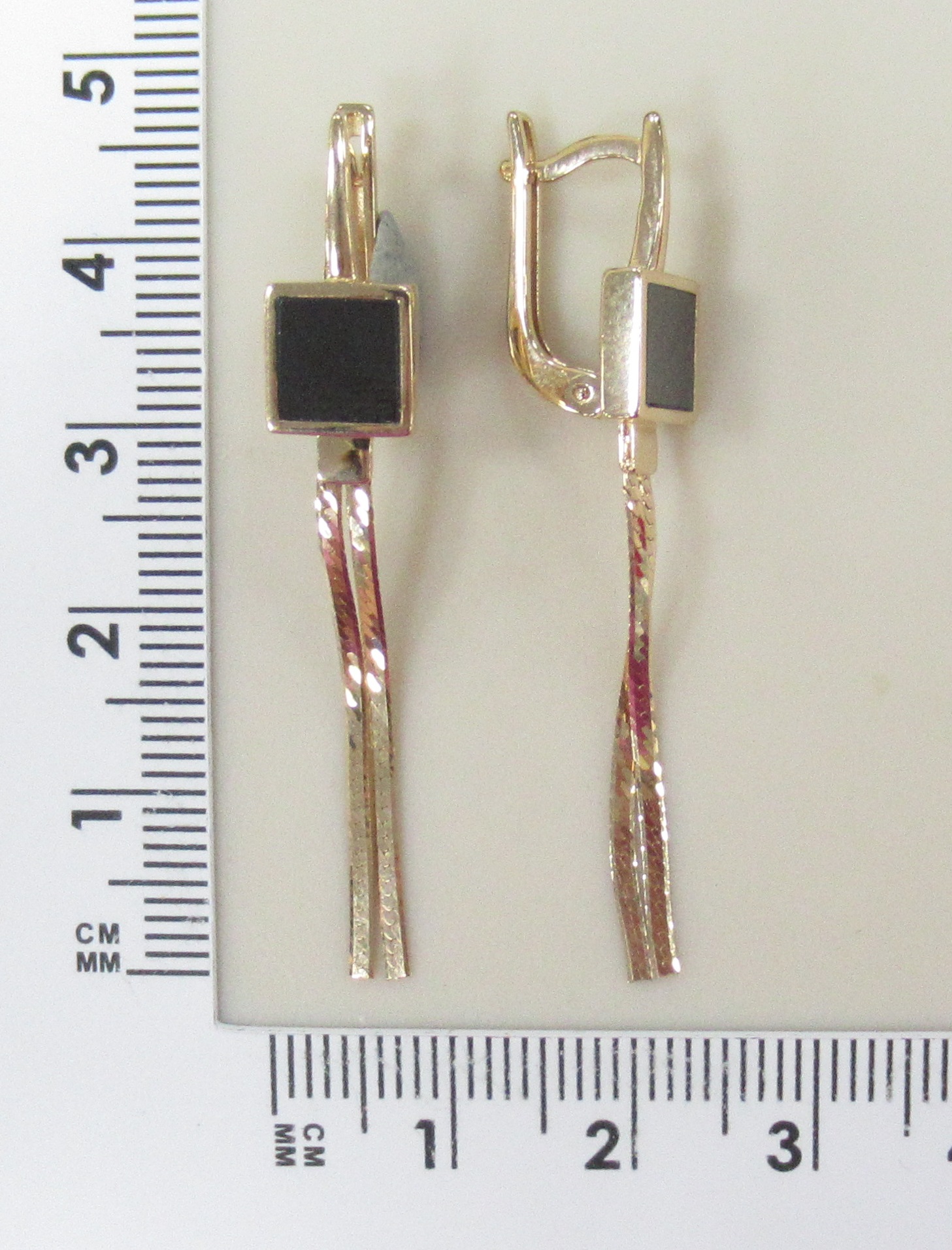 10512-000107 Серьги (Au 585)